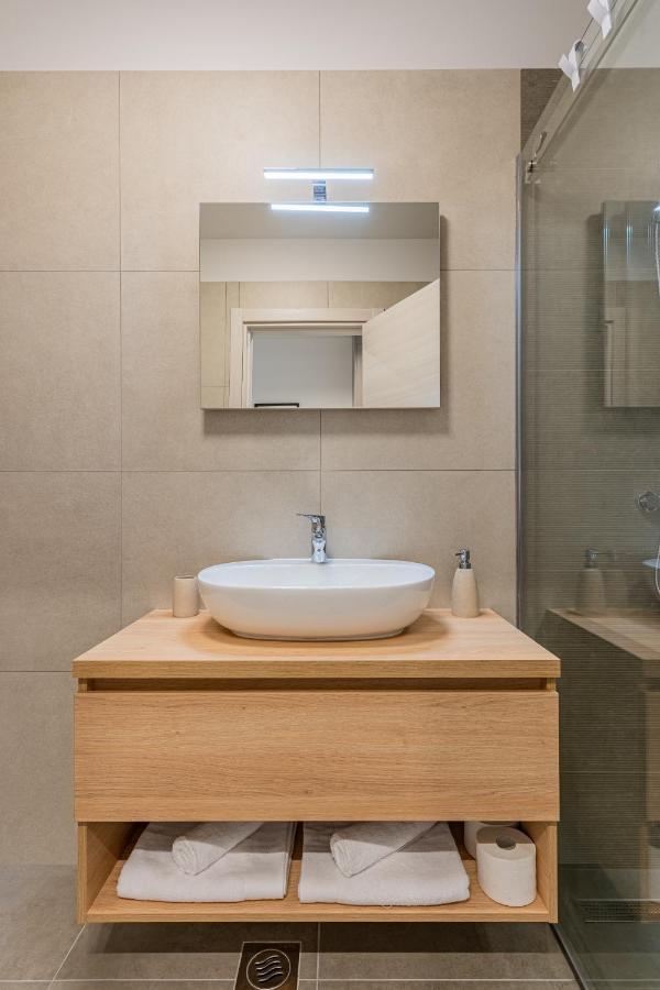 Villa Orhideja 茨雷斯 外观 照片